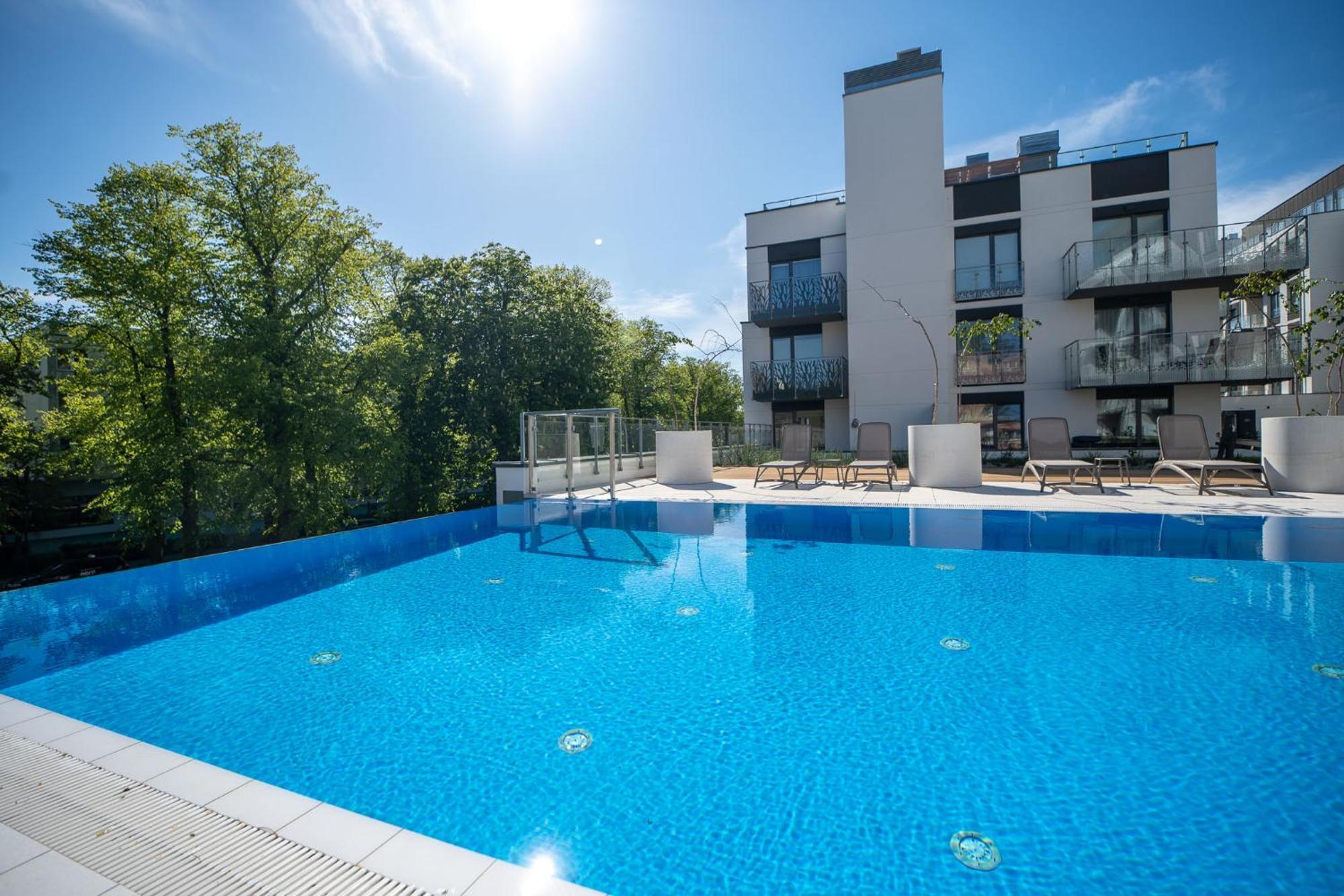 Faro Apartamenty Nadmorskie Tarasy Spa Przy Latarni I Molo Baseny, Sauny, Fitness I Parking W Cenie Kołobrzeg Eksteriør billede