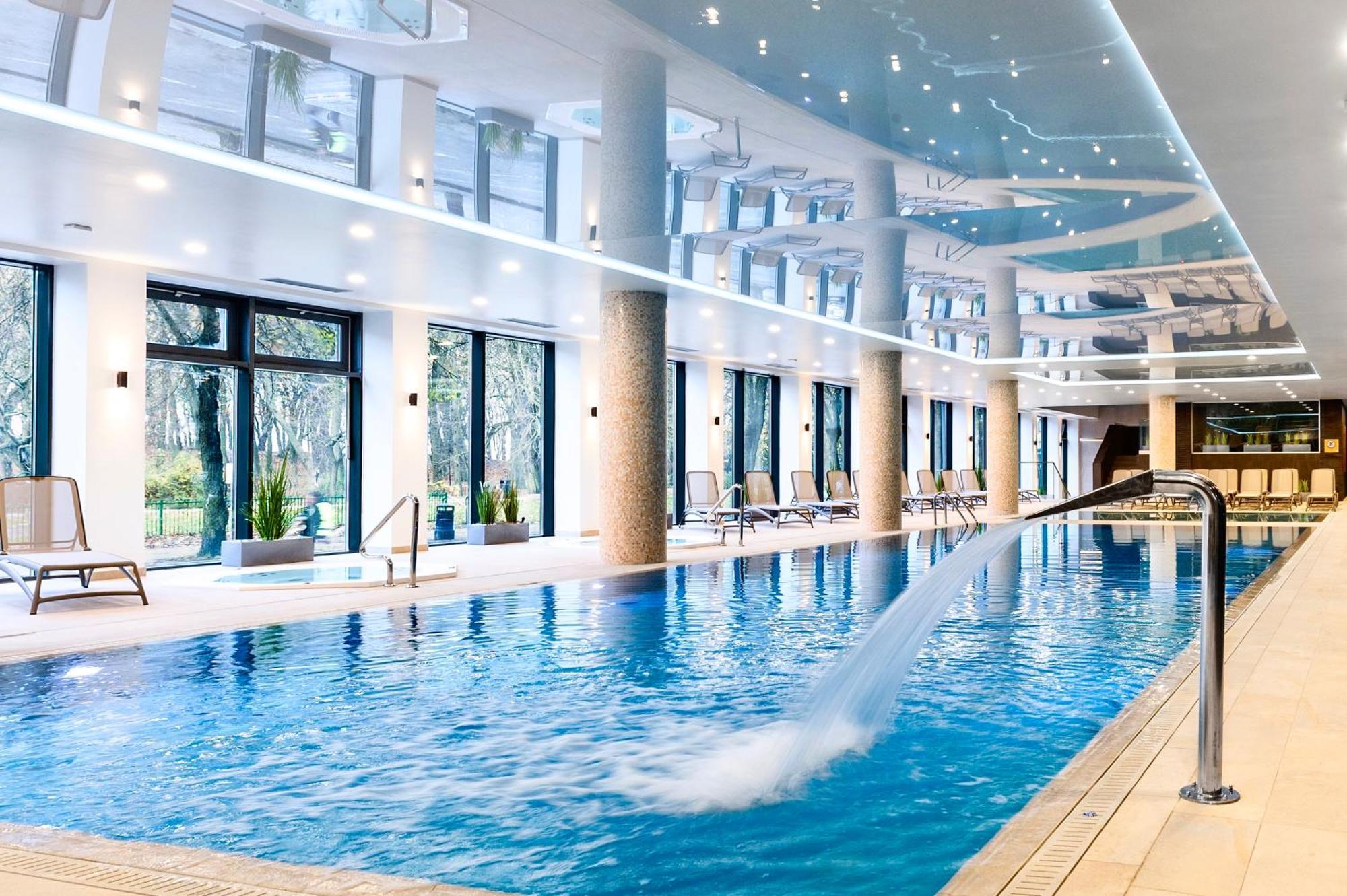 Faro Apartamenty Nadmorskie Tarasy Spa Przy Latarni I Molo Baseny, Sauny, Fitness I Parking W Cenie Kołobrzeg Eksteriør billede